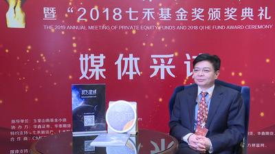 何晓斌.jpg